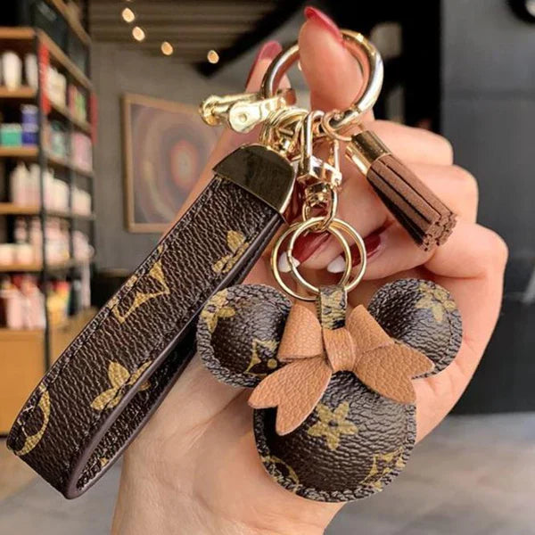 Luxury Keychain โ Elegant Designer-Inspired Charm for Bags & Keys